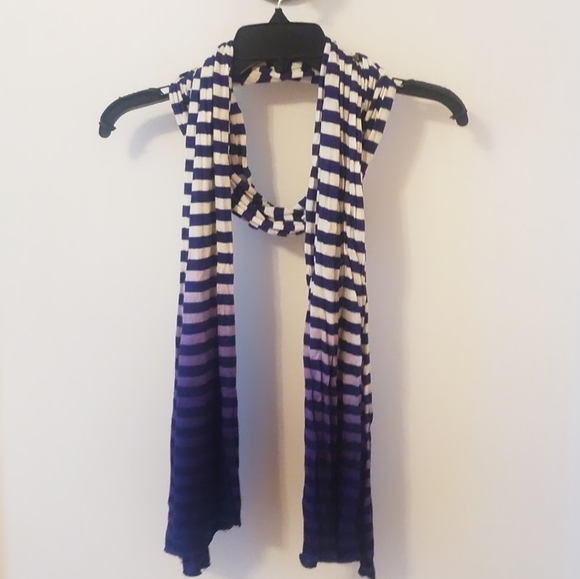⚠️3 for 20!! Striped Scarf - Picture 1 of 2